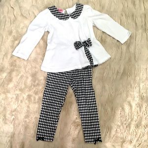 Cute matching outfit!